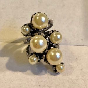 Multi pearl statement ring